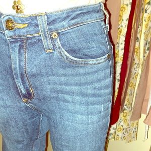 Distressed Just Black Skinny Jeans